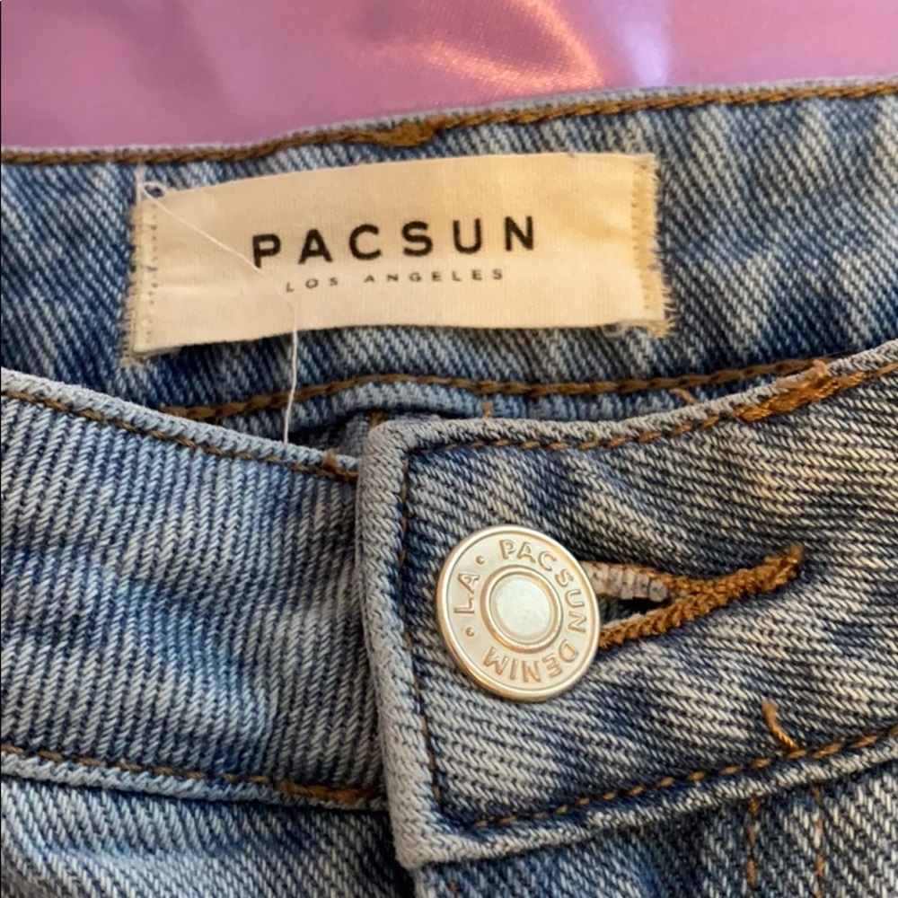 Mom jeans